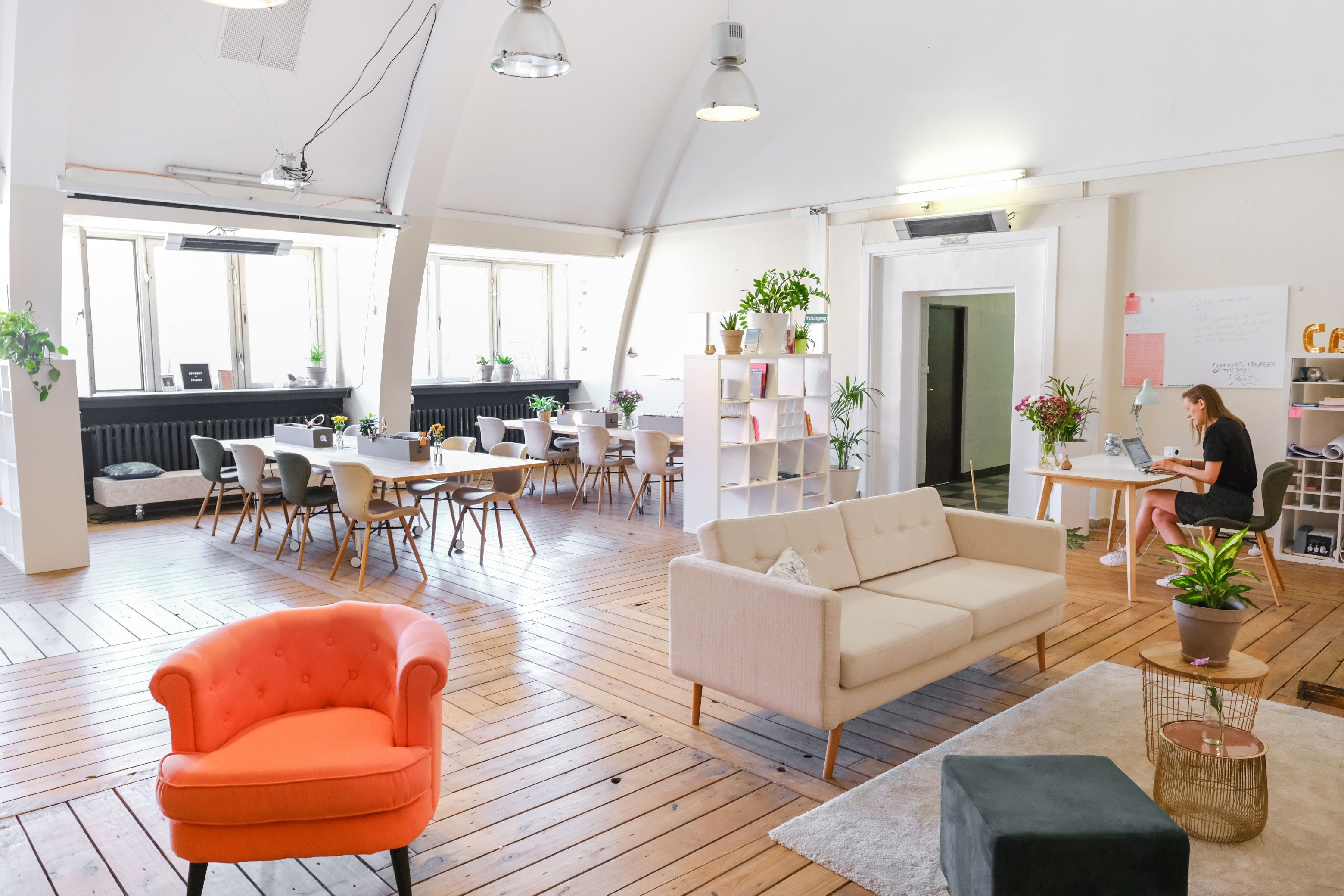 Paris - Location de bureaux en Coworking Paris 17ème arrondissement (75017) Paris - Location de bureaux en Coworking Paris 17ème arrondissement (75017)