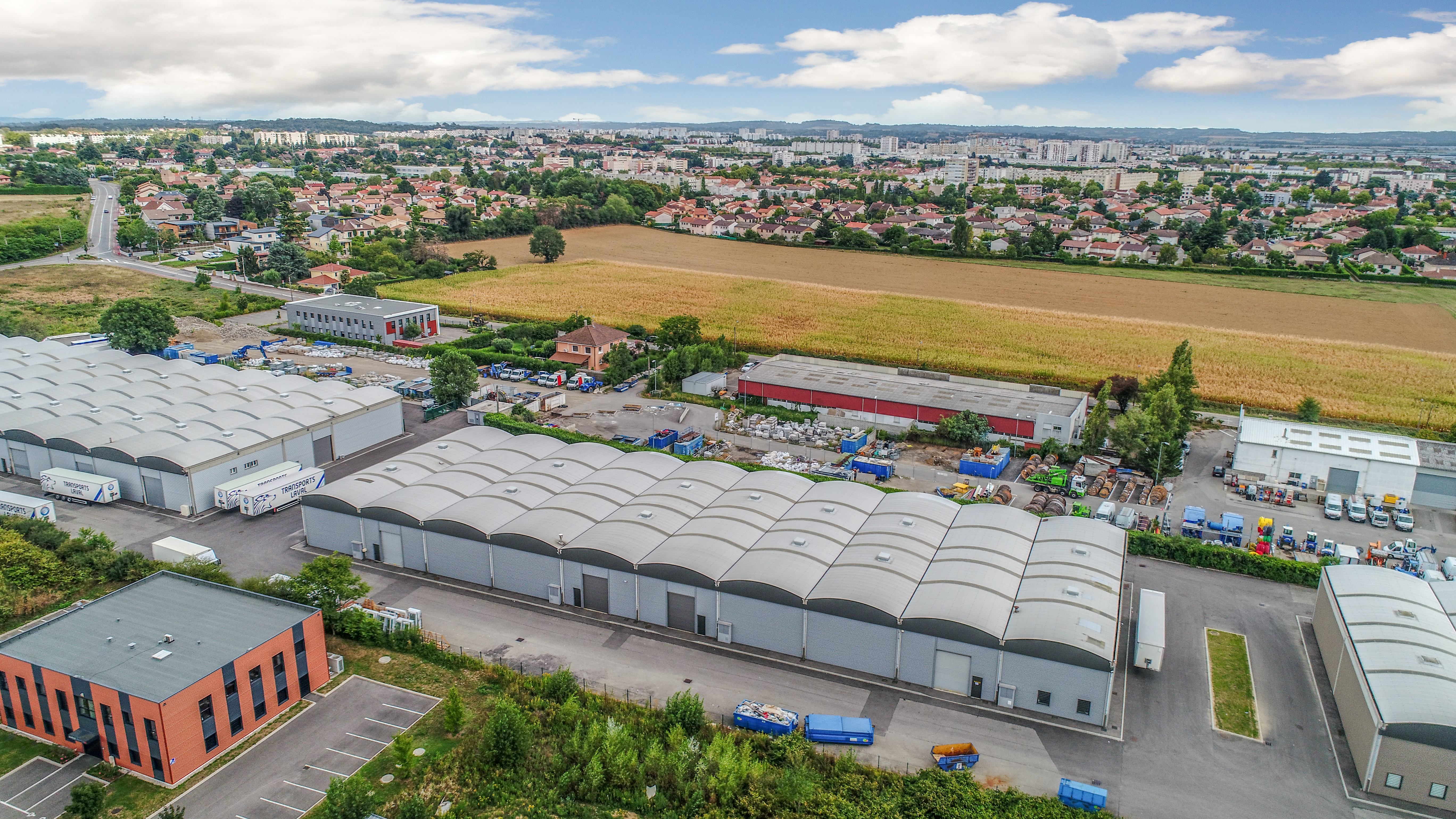 Plateformes logistiques Rhône - Location Entrepôts logistiques Saint-Laurent-de-Mure (69720) Plateformes logistiques Rhône - Location Entrepôts logistiques Saint-Laurent-de-Mure (69720)